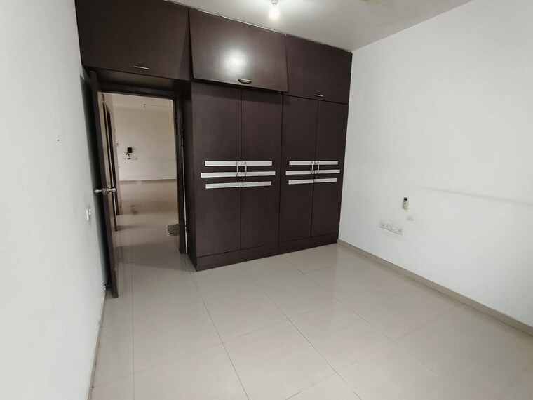 Room, oberoi-realty-woods 2.5 Bedroom 1400 Sq.Ft. Apartment In Goregaon East Mumbai 10548026
