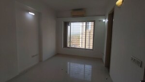 Room in 2 BHK Apartment at Group Seven Rushi Heights, Goregaon East – for Rent