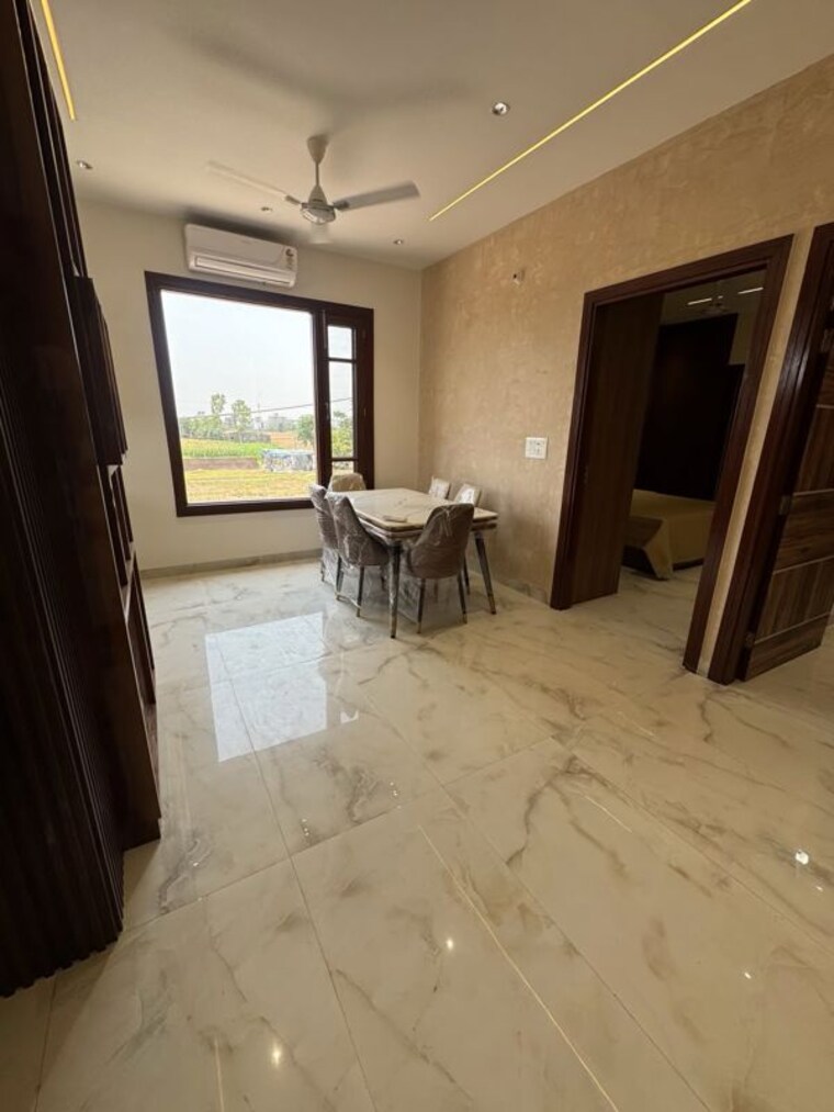  Parking, onyxe-paraiso 4 Bedroom 1900 Sq.Ft. Villa In Patiala Road Zirakpur 10548073