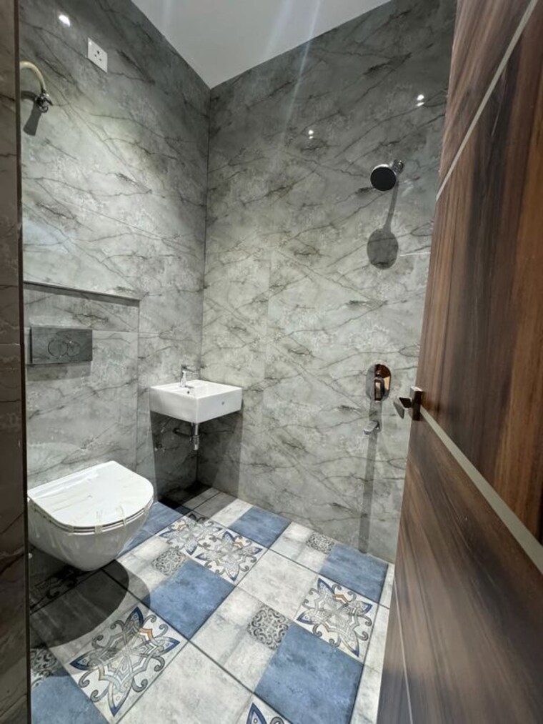 Bathroom, onyxe-paraiso 4 Bedroom 1900 Sq.Ft. Villa In Patiala Road Zirakpur 10548073