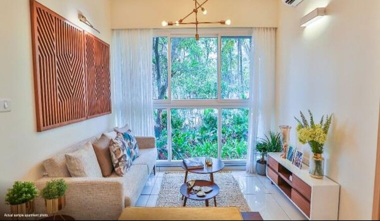 Living Room, silverglades-the-legacy 4 Bedroom 4800 Sq.Ft. Apartment In Sector 59 Gurgaon 10548086