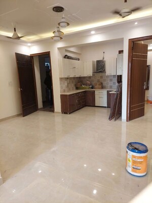 Living Room in 2 BHK Builder Floor at Old Dlf – for Rent