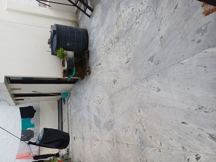 Team Area, molarband extension 6+ Bedroom 100 Sq.Yd. Independent House In Molarband Extension Delhi 10548136