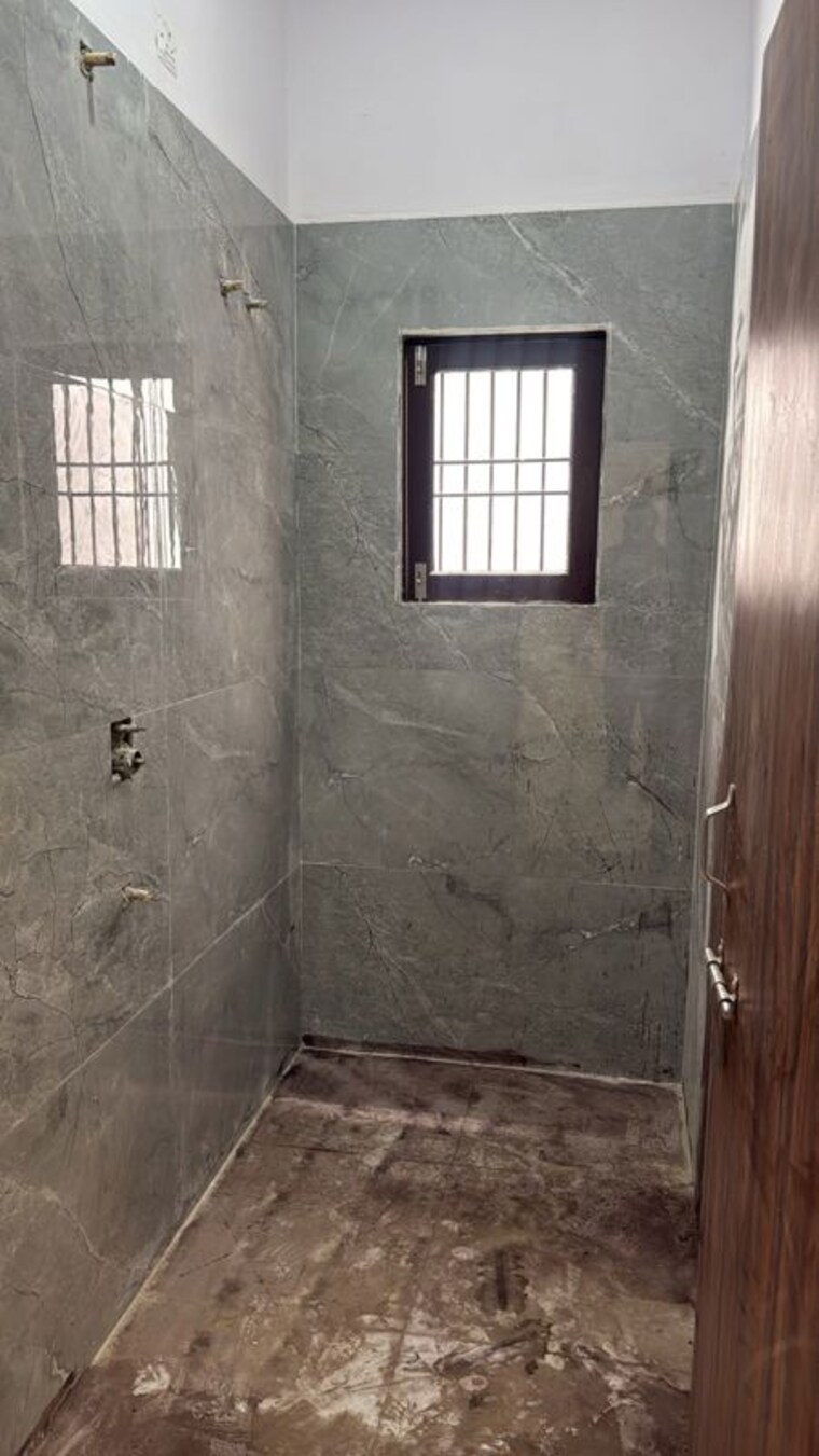Bathroom, amrapali-verona-heights 4 Bedroom 2135 Sq.Ft. Apartment In Tech Zone 4 Greater Noida Greater Noida 10548160