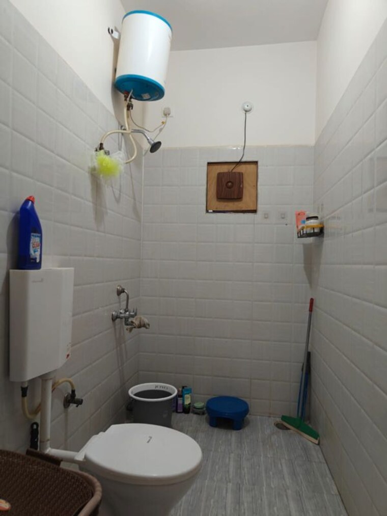 Bathroom, giri-apartment-jp-nagar 3 Bedroom 1550 Sq.Ft. Apartment In Jp Nagar Bangalore 10548169