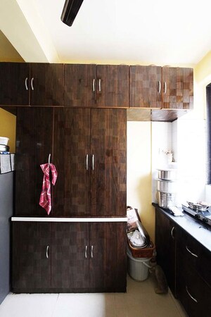 Furnished Amenities in 2 BHK Apartment at Nava Naroda – for Sale