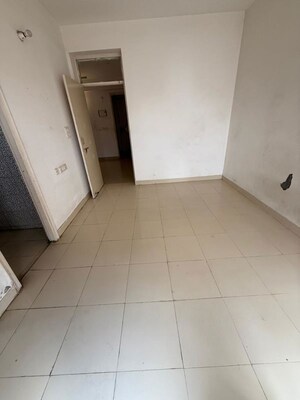 Bathroom in 2.5 BHK Builder Floor at Signature Global Park 4 and 5, Sohna Sector 36 – for Sale