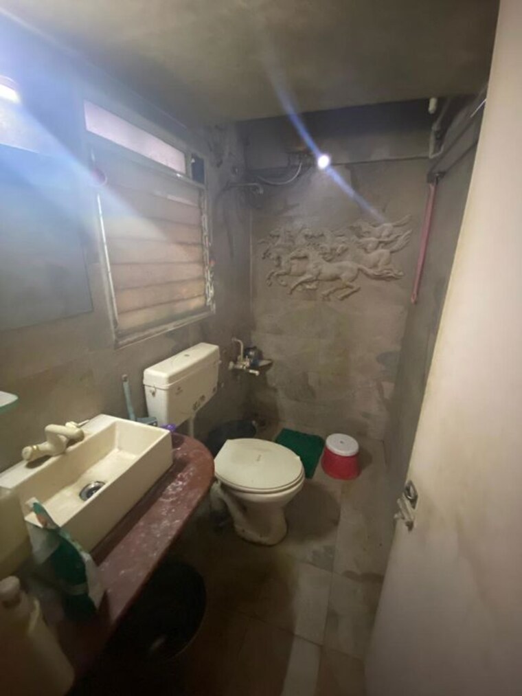Bathroom, padmaja-park-phase-2-chs 2 Bedroom 1600 Sq.Ft. Apartment In Bibwewadi Pune 10548241