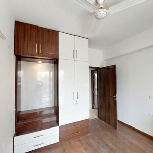 Room in 3 BHK Apartment at Signature Global City 81, Sector 81 – for Rent