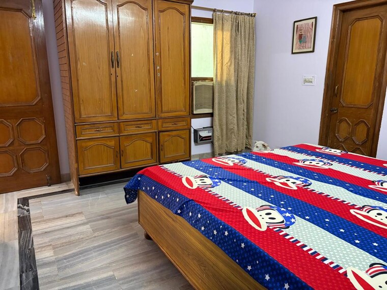 Bedroom, sector 44 3 Bedroom 1000 Sq.Ft. Builder Floor In Sector 44 Chandigarh 10548260