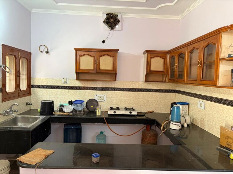 Kitchen, sector 44 3 Bedroom 1000 Sq.Ft. Builder Floor In Sector 44 Chandigarh 10548260