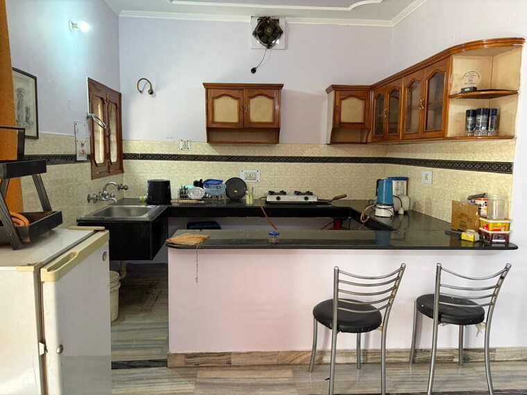 Kitchen, sector 44 3 Bedroom 1000 Sq.Ft. Builder Floor In Sector 44 Chandigarh 10548260