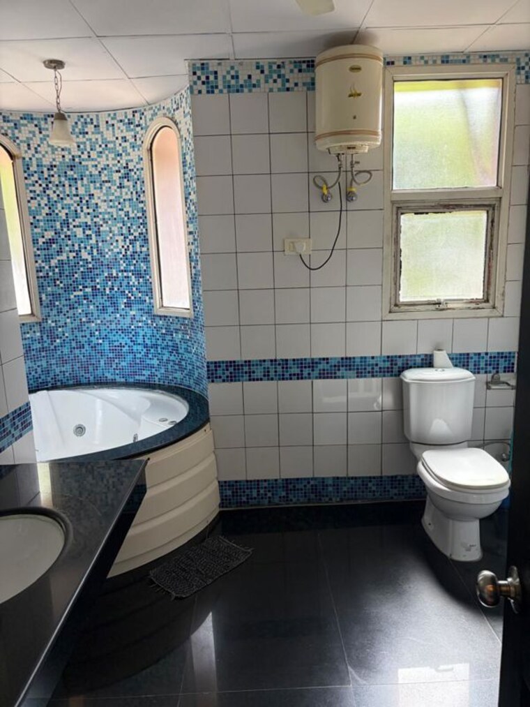 Bathroom, omaxe-the-nile 3 Bedroom 2083 Sq.Ft. Apartment In Sector 49 Gurgaon 10548259