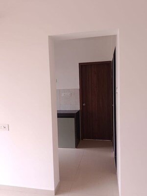 Room in 2 BHK Apartment at Shapoorji Pallonji Joyville Hadapsar Annexe, Hadapsar – for Rent
