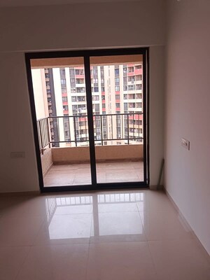 Room in 2 BHK Apartment at Shapoorji Pallonji Joyville Hadapsar Annexe, Hadapsar – for Rent