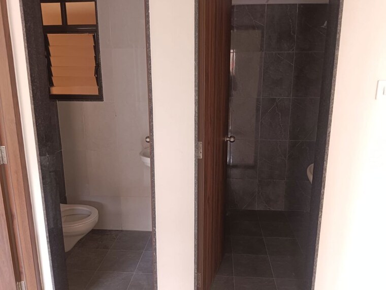 Bathroom, shapoorji-pallonji-joyville-hadapsar-annexe 2 Bedroom 726 Sq.Ft. Apartment In Hadapsar Pune 10548261