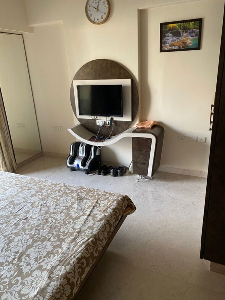 Room, santacruz west 3 Bedroom 900 Sq.Ft. Apartment In Santacruz West Mumbai 10548284