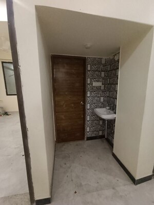 Attached Bathroom in 3 BHK Builder Floor at Salimpur Ahra – for Rent
