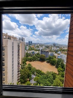 2 BHK + Prayer Room,Servant Room,Study Room,Extra Room,Basement,Store Room Apartment For Rent in Veena Synergy