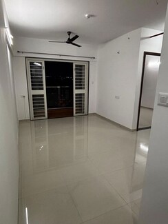 2 BHK Apartment For Rent in Kohinoor Sportsville