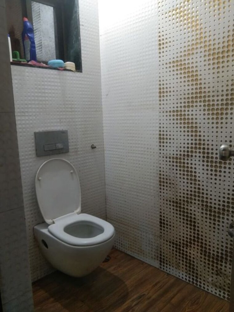 Bathroom, sapphire-lakeside 2 Bedroom 700 Sq.Ft. Apartment In Powai Mumbai 10548335