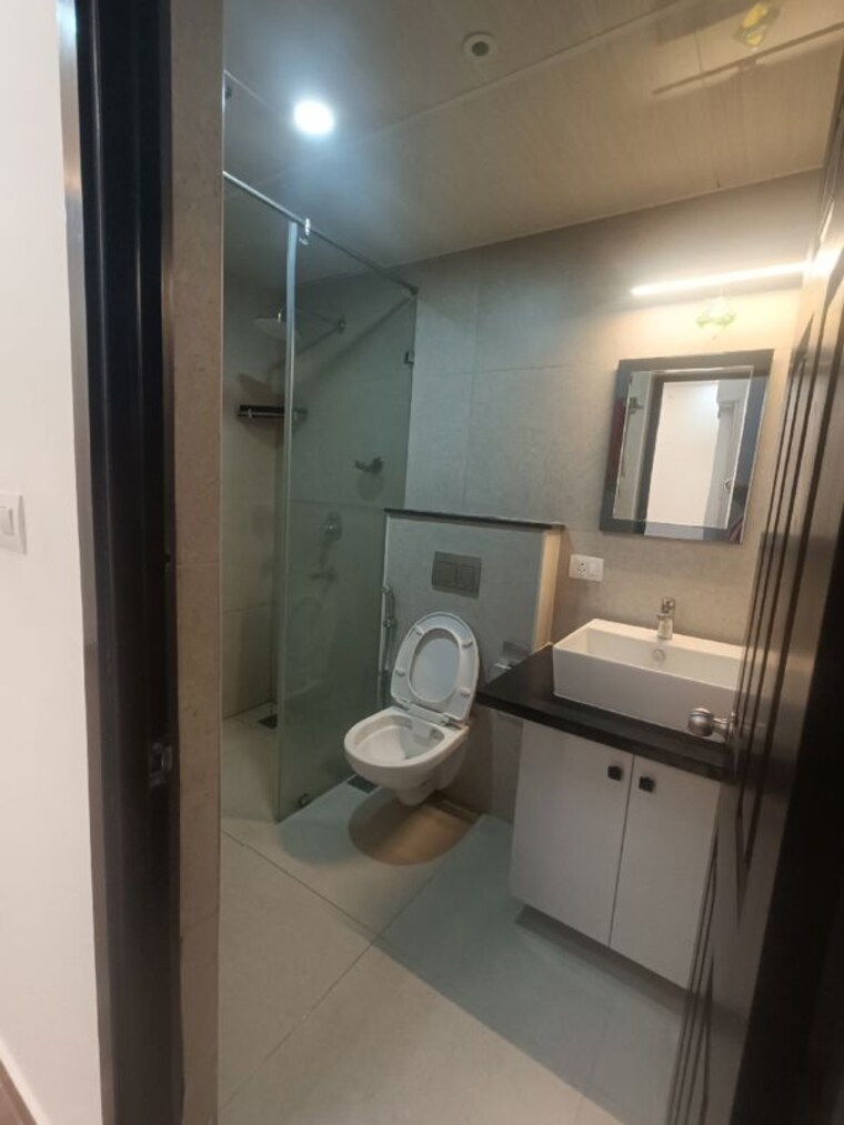 Bathroom, capstone-life-flowing-tree 3 Bedroom 1709 Sq.Ft. Apartment In Allalasandra Bangalore 10548336