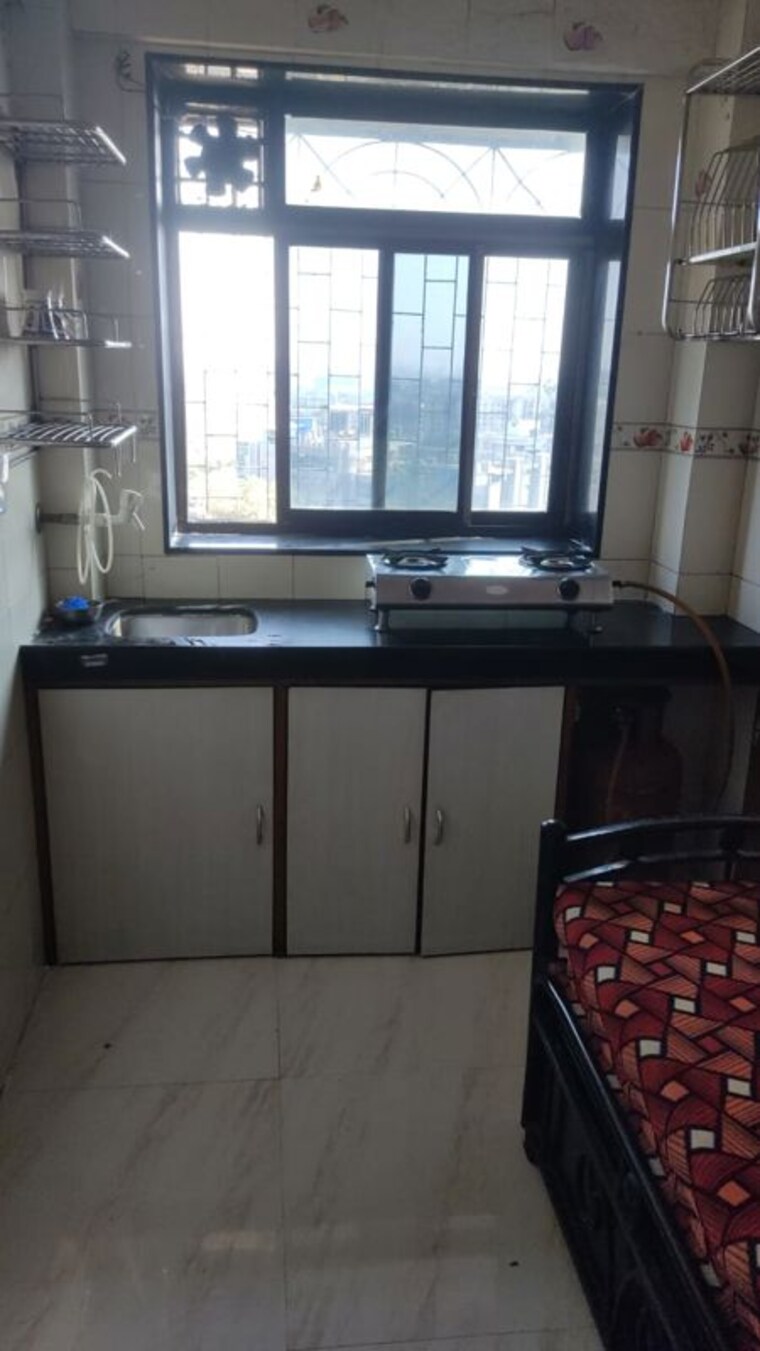 Kitchen, bindra-complex 1 RK 300 Sq.Ft. Apartment In Andheri East Mumbai 10548394