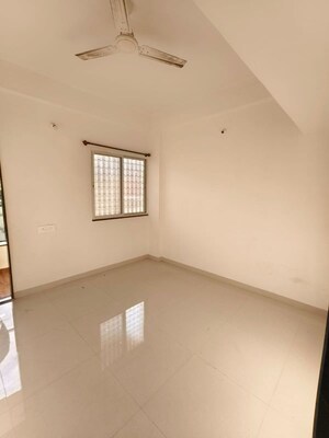 Bedroom in 1 BHK Builder Floor at Sunshine Apartment Wadgaon Sheri, Wadgaon Sheri – for Rent
