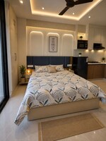 1 Rk  1000 Sq.Ft. Builder Floor in Sector 52