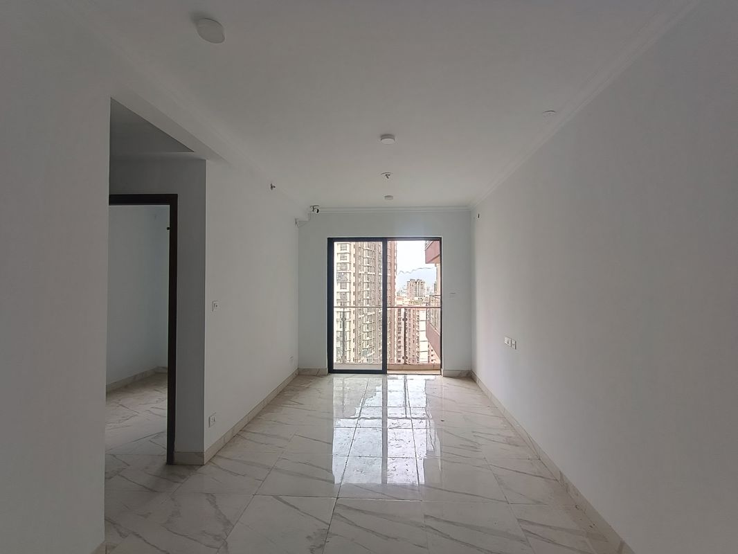 2 BHK 670 Sq.Ft. Apartment in Risland The Icon
