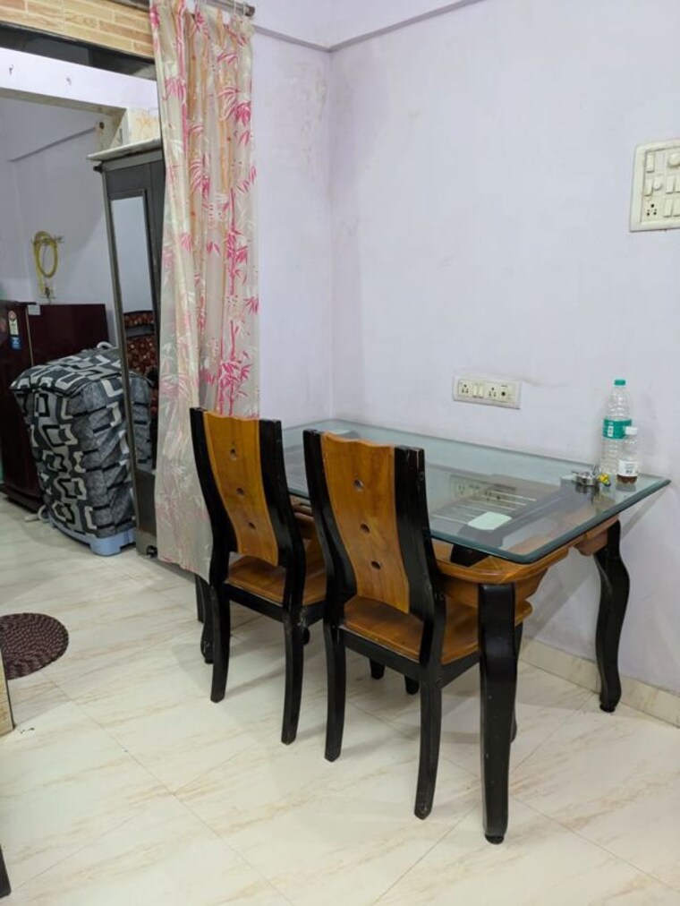 Dining area, bindra-complex 1 RK 250 Sq.Ft. Apartment In Andheri East Mumbai 10548409