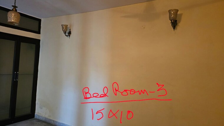 Room, sector 47 3 Bedroom 1000 Sq.Ft. Builder Floor In Sector 47 Chandigarh 10548413