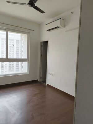 Room in 3 BHK Apartment at Mapsko Mount Ville, Sector 79 – for Rent