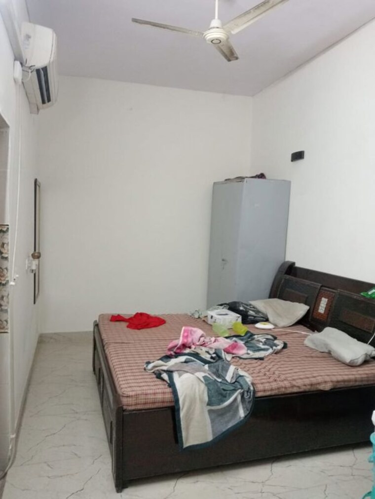 Bedroom, rwa-apartments-sector-29 1 RK 300 Sq.Ft. Apartment In Sector 29 Noida 10548419