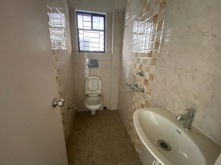Bathroom, meena-paradise  870 Sq.Ft. Apartment In Rajarhat Kolkata 10548363