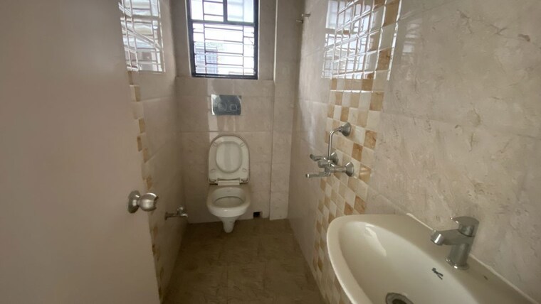 Bathroom, meena-paradise  870 Sq.Ft. Apartment In Rajarhat Kolkata 10548363