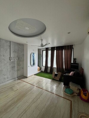 Living Room in 3 BHK Apartment at Hi Tech City – for Rent