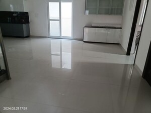 Room in 3 BHK Apartment at Hi Tech City – for Rent