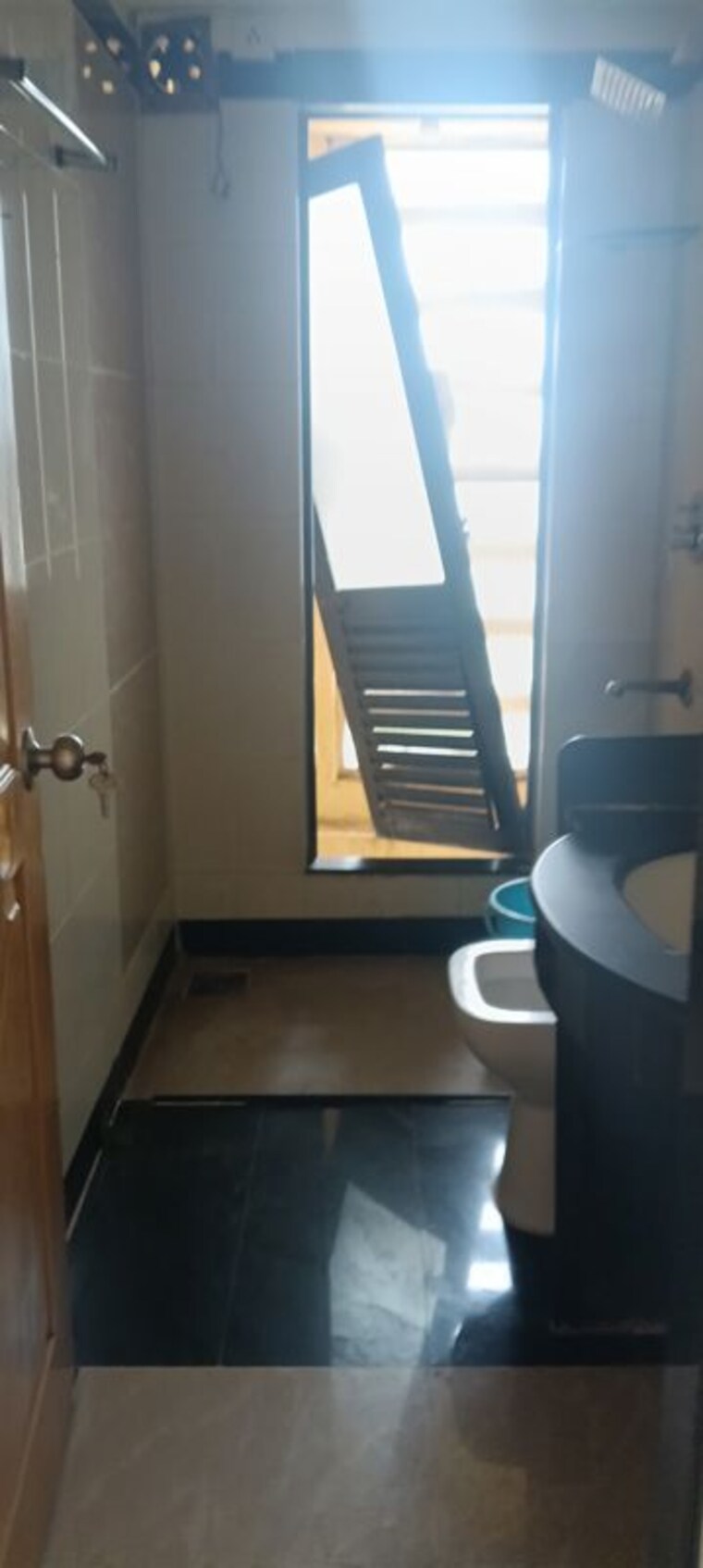 Bathroom, whispering-heights 4 Bedroom 2500 Sq.Ft. Apartment In Malad West Mumbai 10548437