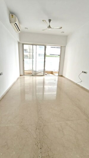 Room in 2 BHK Apartment at Omkar Alta Monte, Malad East – for Sale