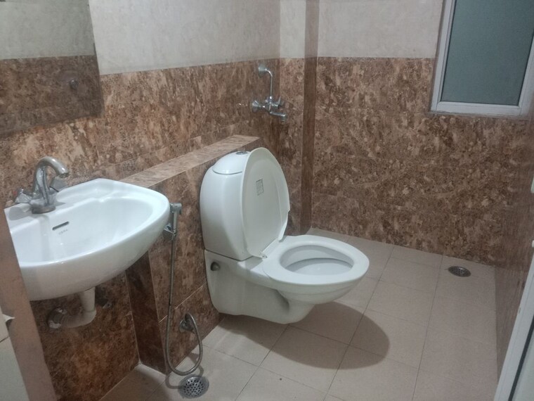 Bathroom, kohli-one-malibu-town-plot 1 Bedroom 600 Sq.Ft. Builder Floor In Sector 47 Gurgaon 10548457