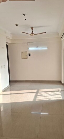 2 BHK Apartment For Rent in Amrapali Eden Park