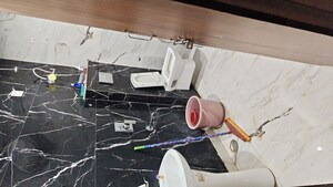 Team Area in 3 BHK Builder Floor at Chiranjiv Vihar – for Sale