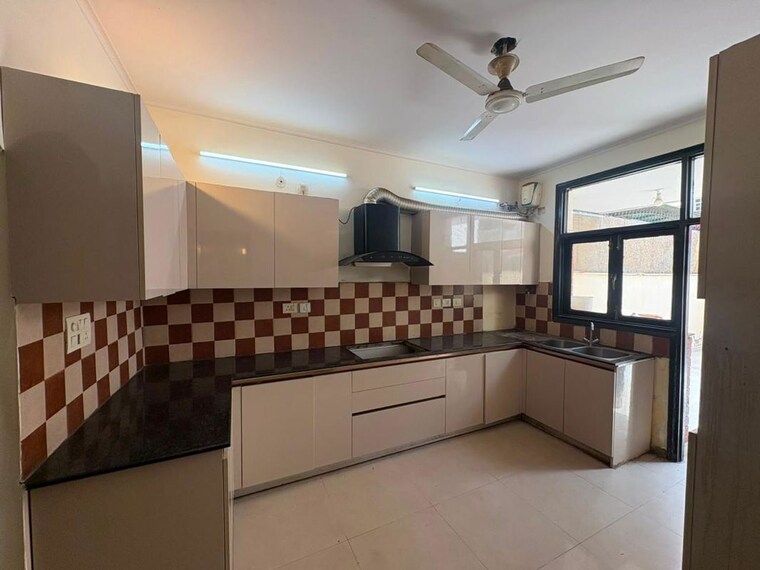 Kitchen, kohli-one-malibu-town-plot 3 Bedroom 250 Sq.Ft. Builder Floor In Sector 47 Gurgaon 10548480