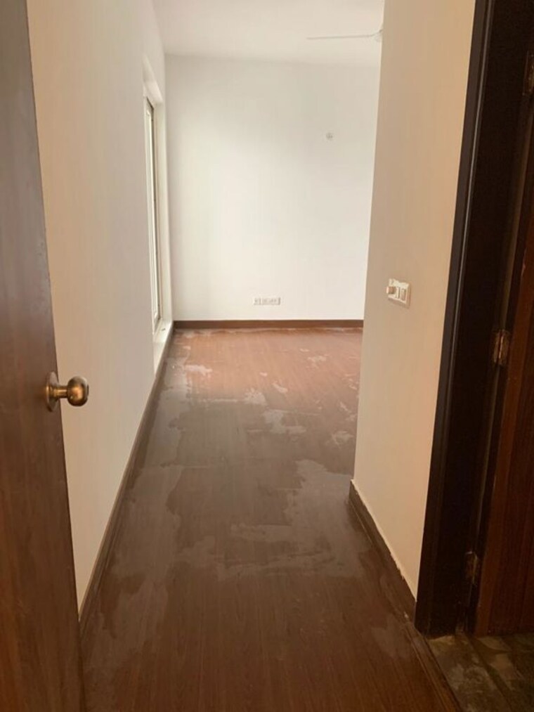 Room, umang-winter-hills 2 Bedroom 1350 Sq.Ft. Apartment In Sector 77 Gurgaon 10548485
