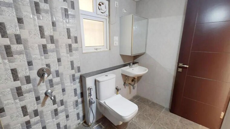 Bathroom, salarpuria-sattva-cadenza 3.5 Bedroom 1850 Sq.Ft. Apartment In Kudlu Gate Bangalore 10548496