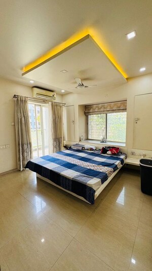 Bedroom in 4 BHK Apartment at Sharada Alliance Akashparv, Bavdhan – for Rent