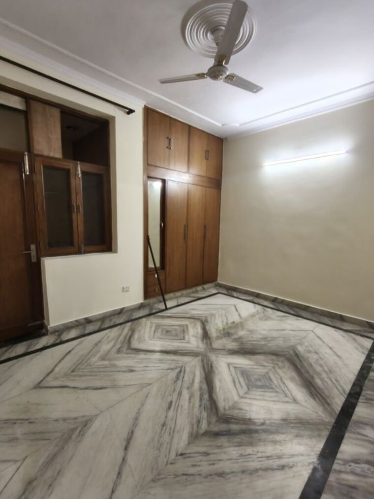 Bedroom, sector 19 3 Bedroom 180 Sq.Mt. Independent House In Sector 19 Noida 10548570