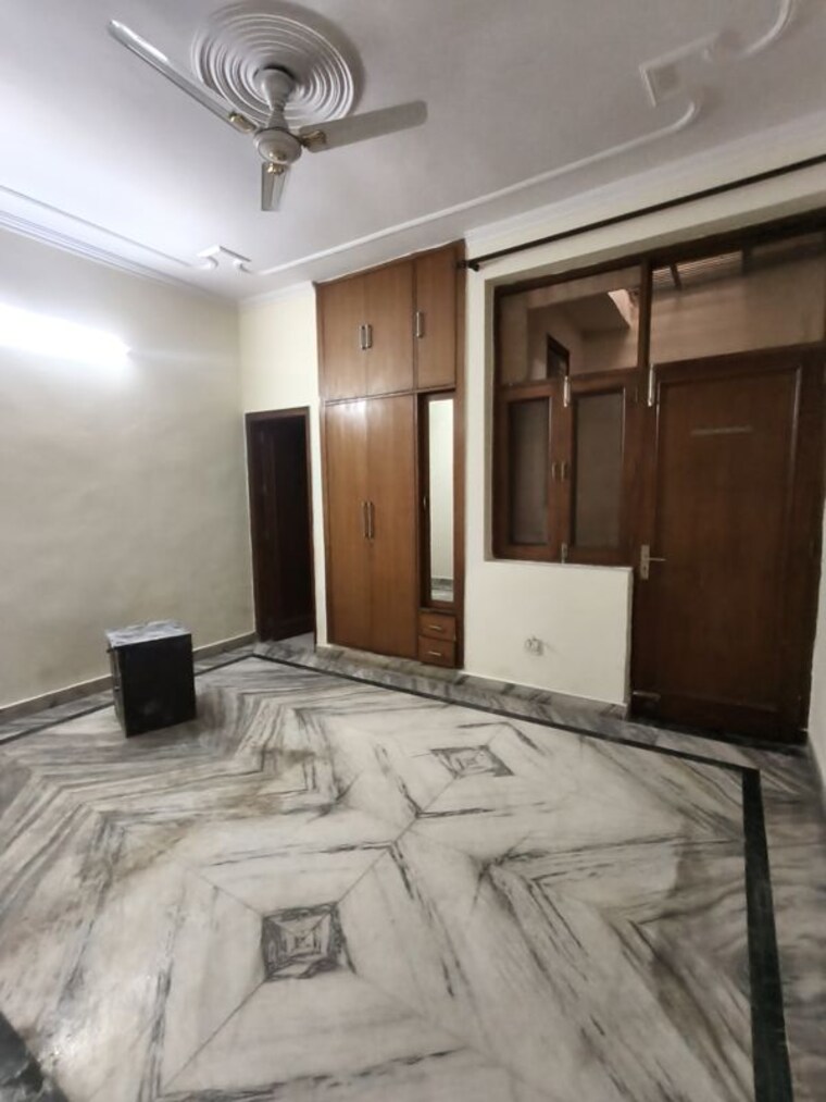 Bedroom, sector 19 3 Bedroom 180 Sq.Mt. Independent House In Sector 19 Noida 10548570