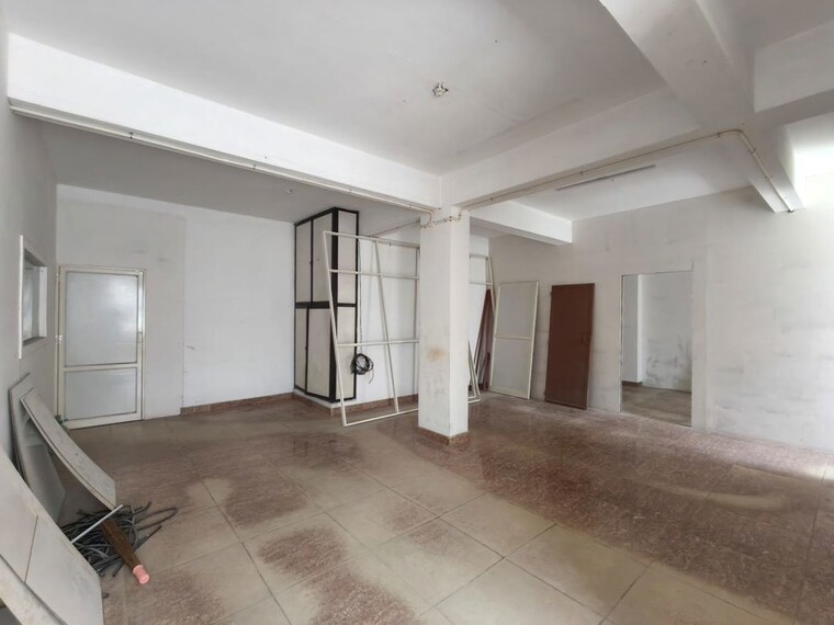 Room, palarivattom Commercial Office Space 2900 Sq.Ft. In Palarivattom Kochi 10548574